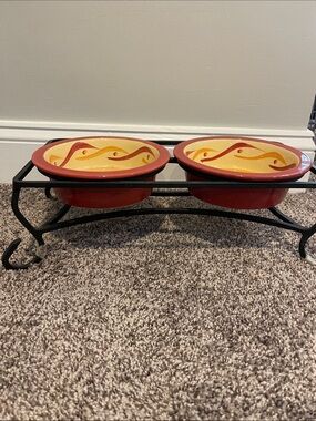 Southern Living Gail Pittman Dog Bowls and Stand